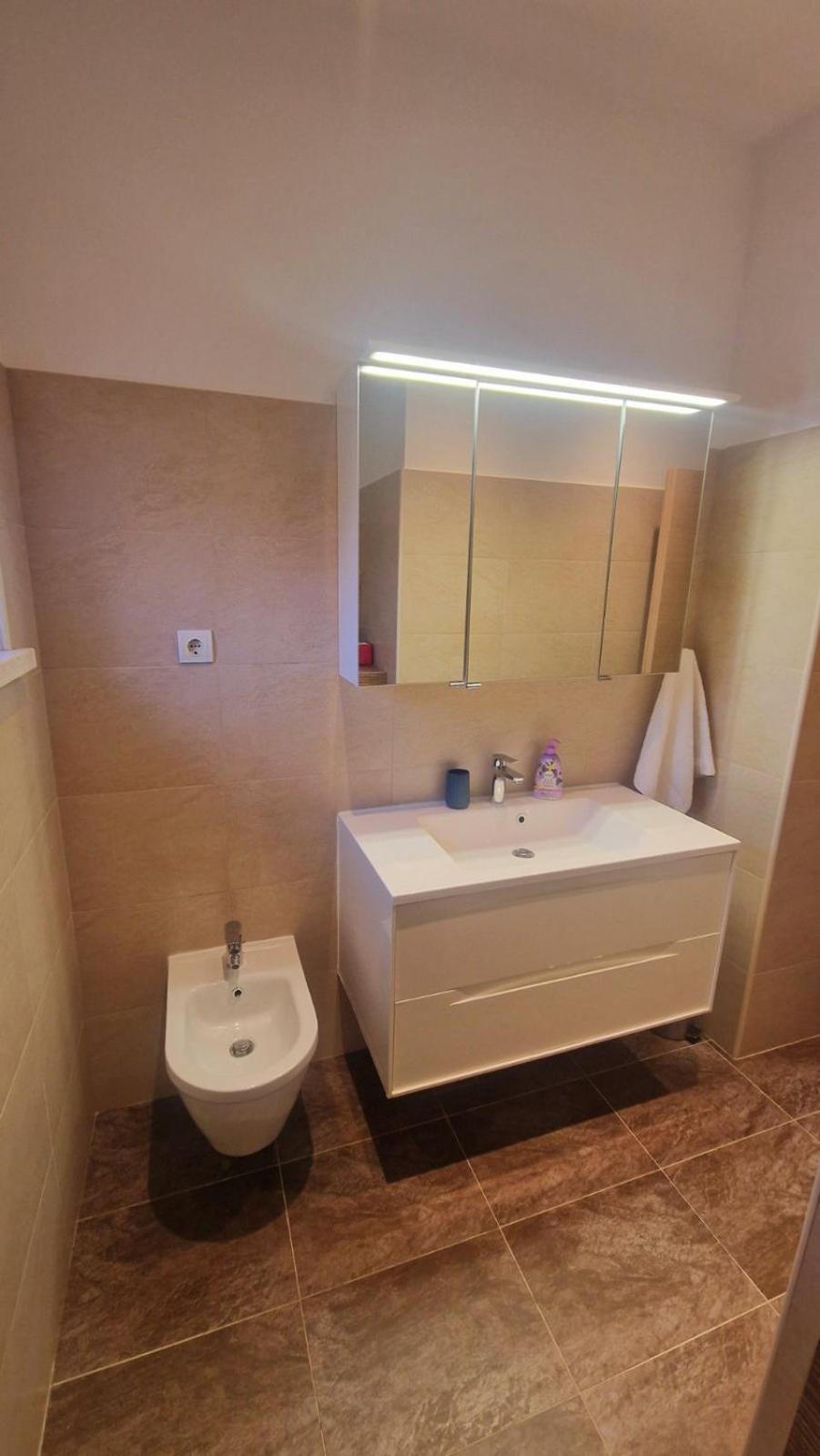 Apartment Mara Orasac Esterno foto